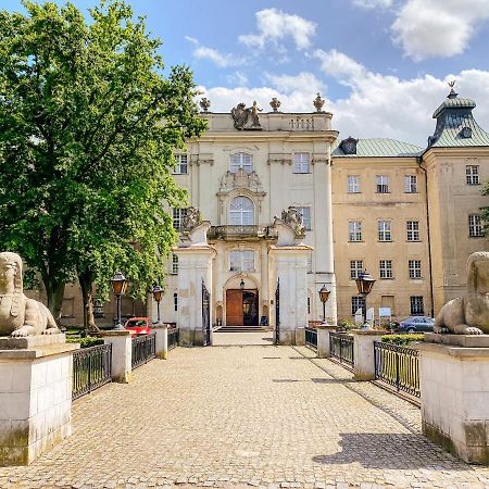 Hotel Zamek Krolewski W Rydzynie Rydzyna Exteriör bild