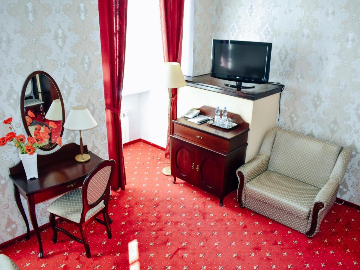 Hotel Zamek Krolewski W Rydzynie Rydzyna Exteriör bild
