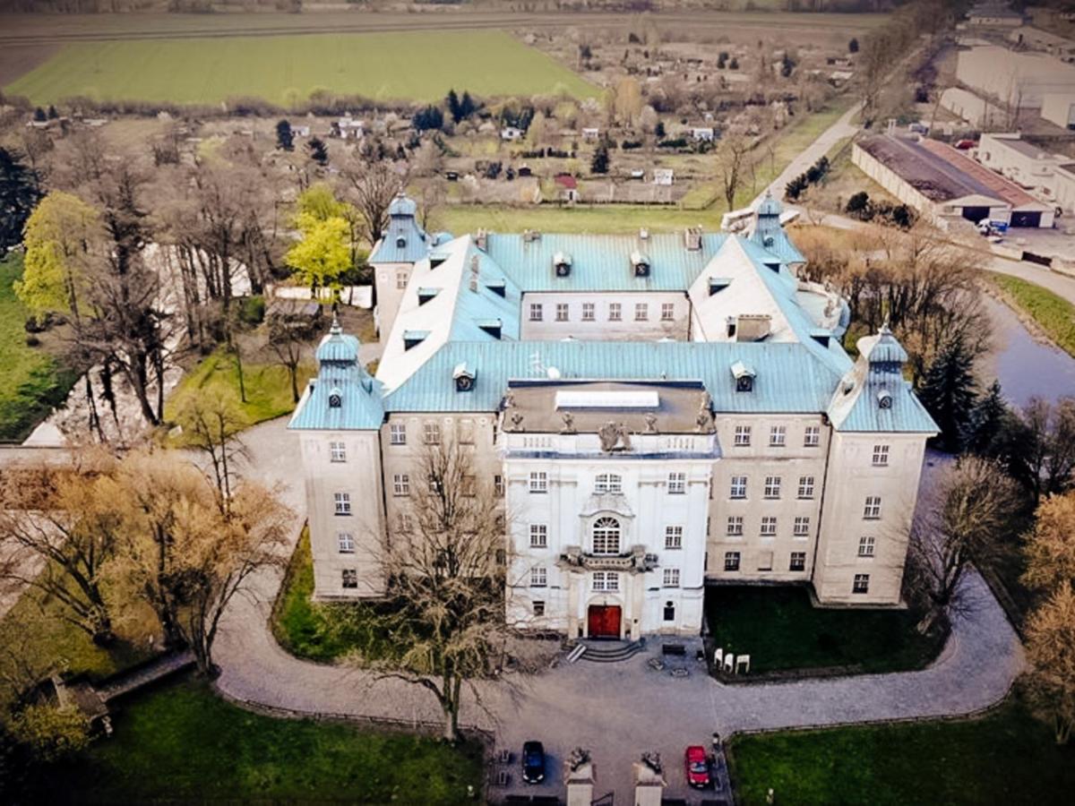 Hotel Zamek Krolewski W Rydzynie Rydzyna Exteriör bild